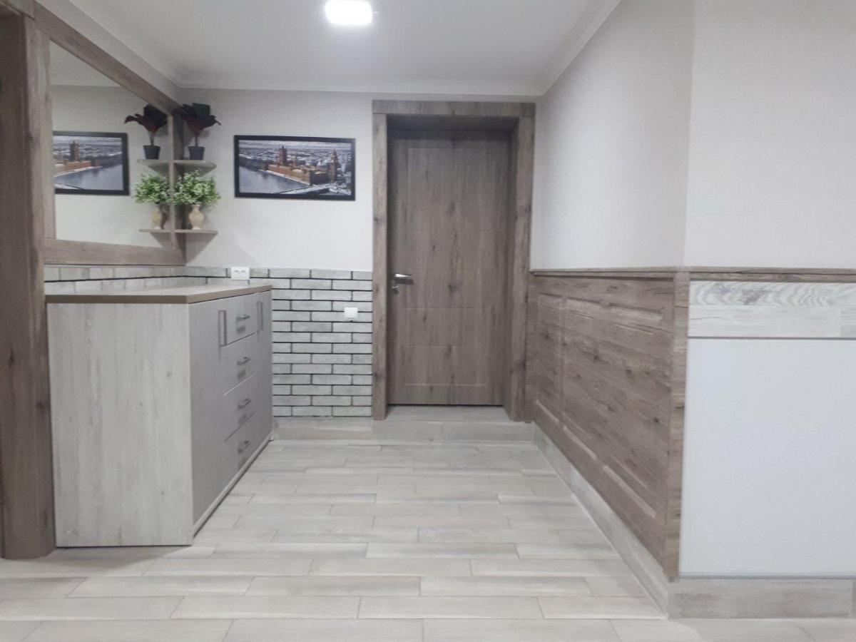 Окремі Номери В Гостьовому Будинку Типу Guest House クロプィウヌィーツィクィイ エクステリア 写真