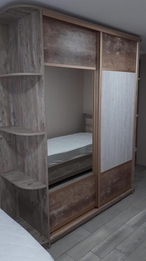 Окремі Номери В Гостьовому Будинку Типу Guest House クロプィウヌィーツィクィイ エクステリア 写真
