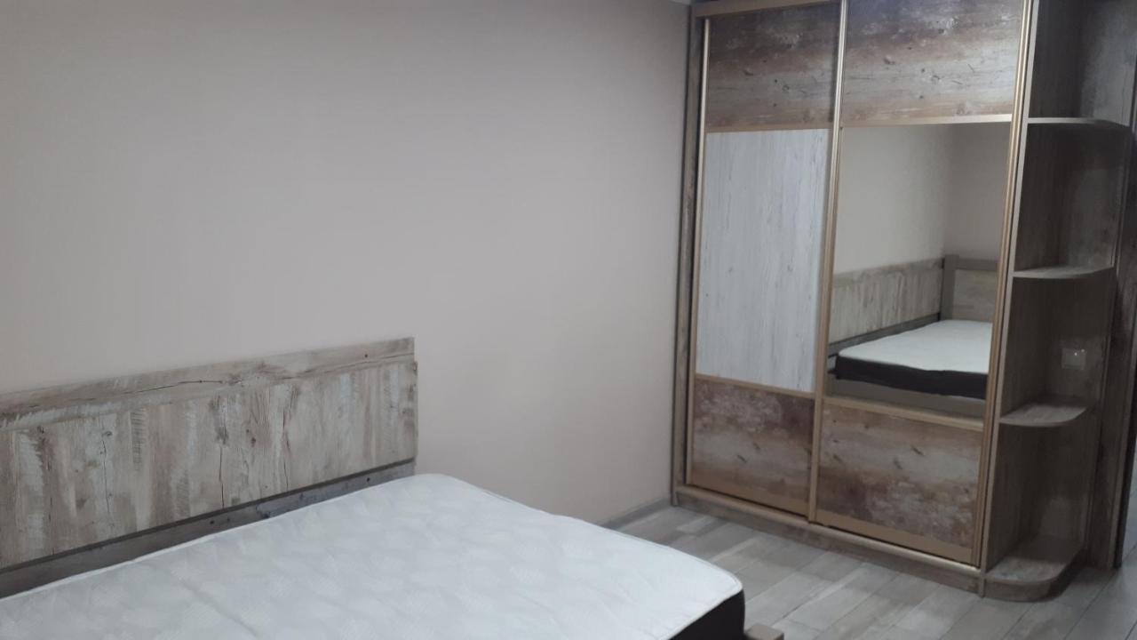 Окремі Номери В Гостьовому Будинку Типу Guest House クロプィウヌィーツィクィイ エクステリア 写真