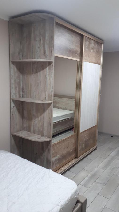 Окремі Номери В Гостьовому Будинку Типу Guest House クロプィウヌィーツィクィイ エクステリア 写真